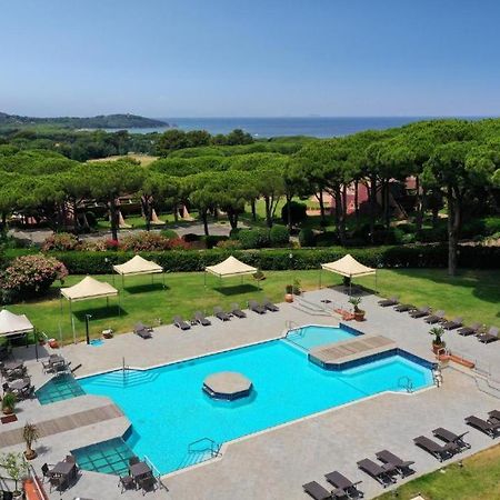 Appartamento 4 Posti Letto N 238 Presso Residence Golf Hotel Punta Ala Esterno foto